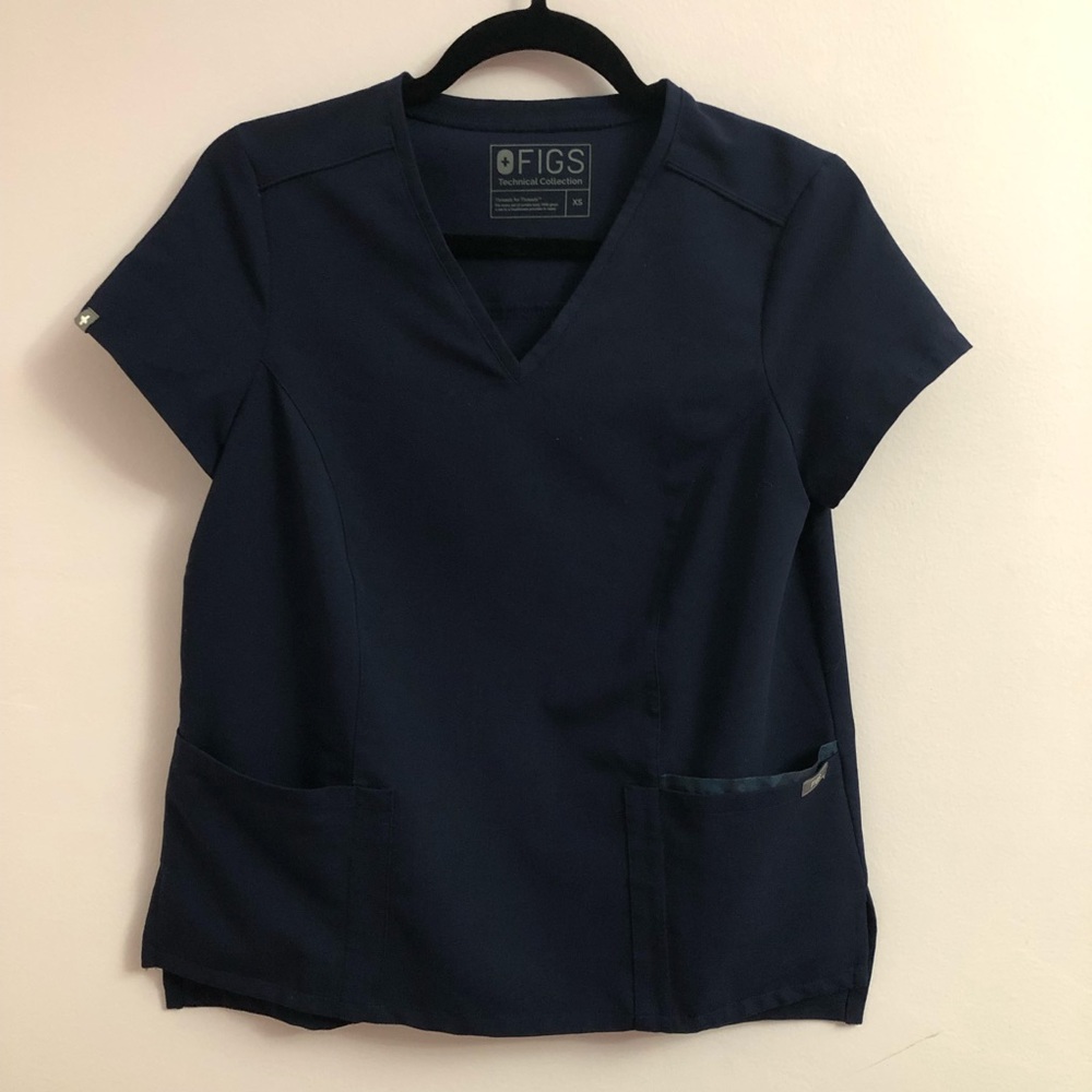 Figs Women’s GAYA Five Pocket Scrub Top XS - Navy
